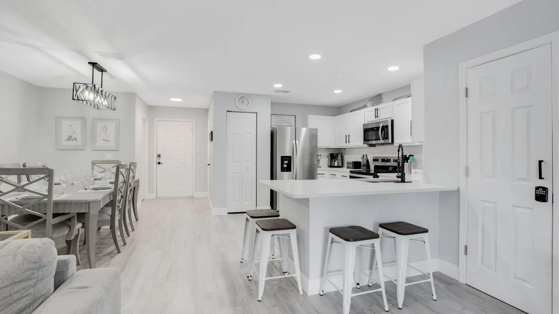 Stylish Near & Universal Kissimmee