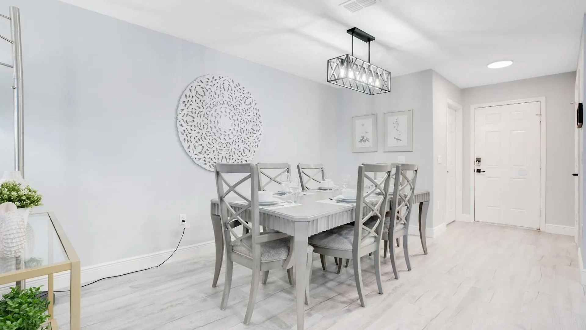 Stylish Near & Universal Kissimmee