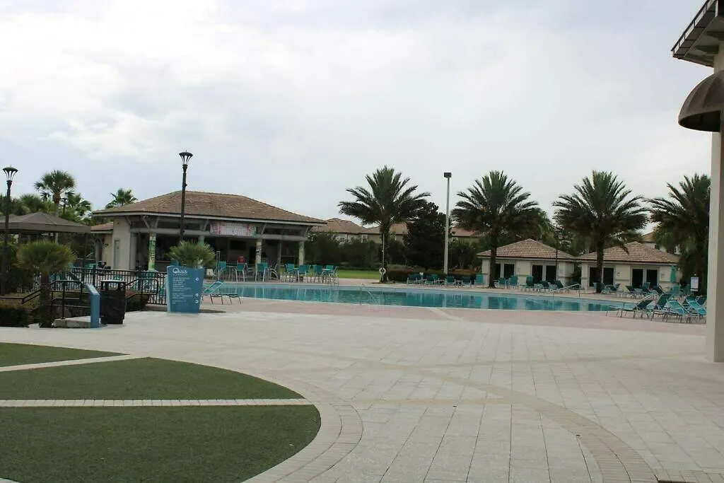 Go28 Champions Gate Holiday home *