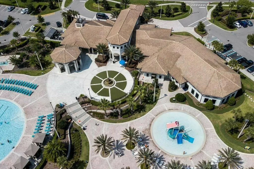 Go28 Champions Gate Holiday home