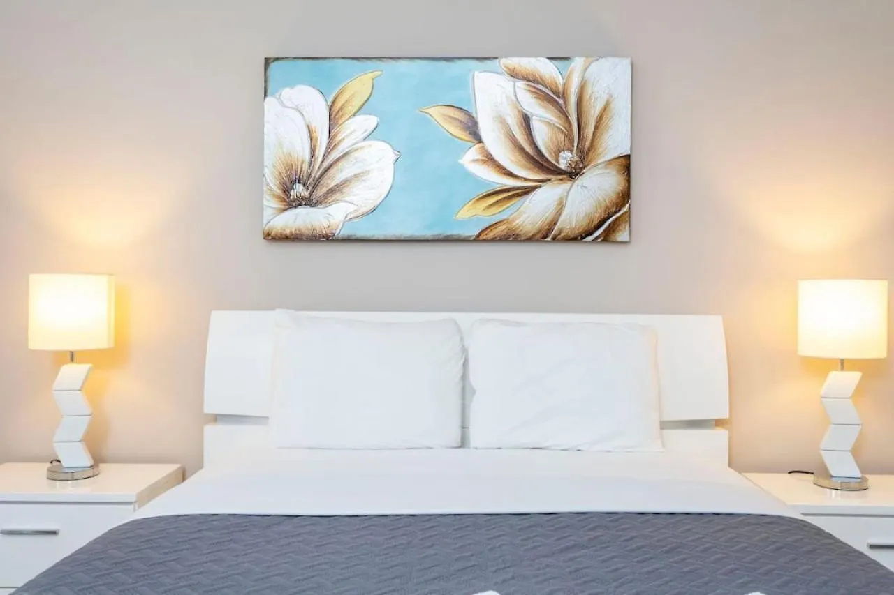 Villa Renovated House In Near *