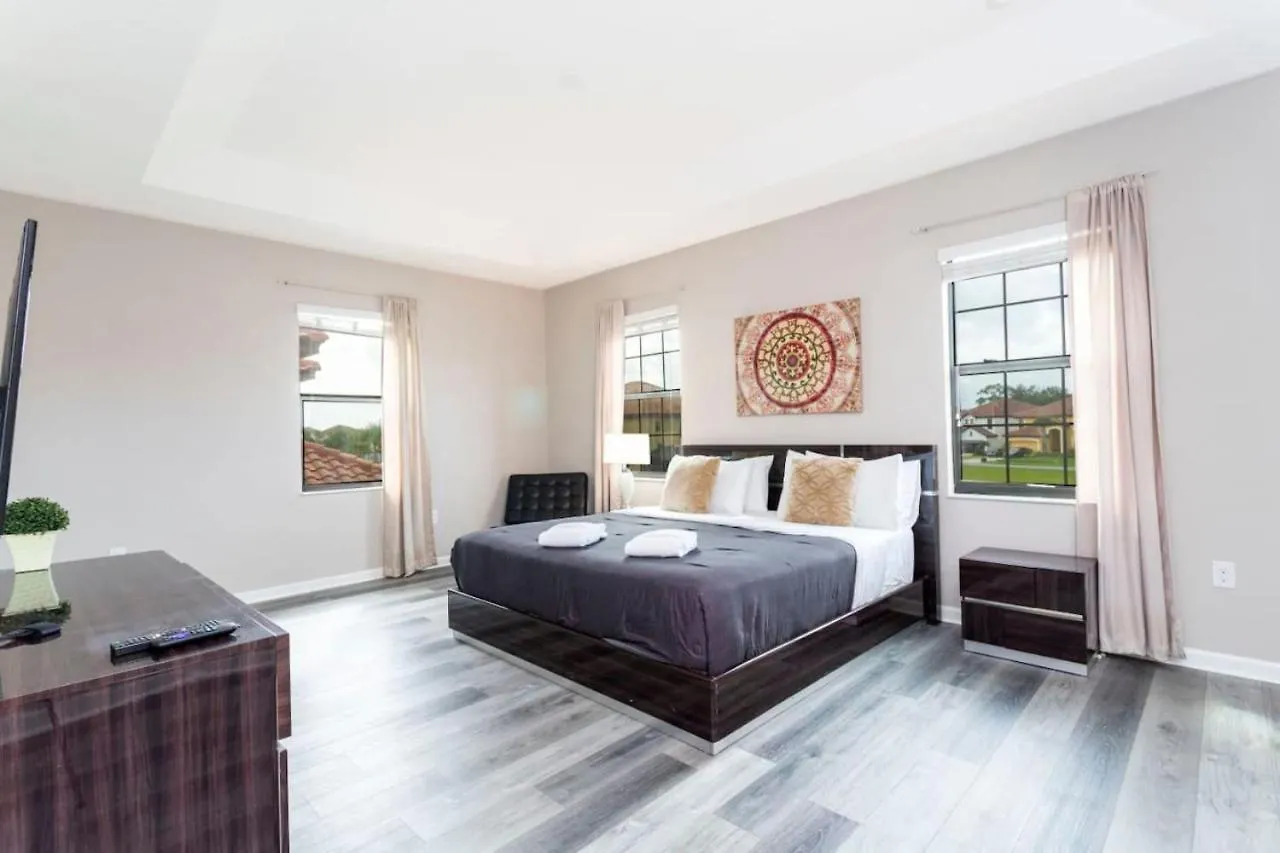 Villa Renovated House In Near *