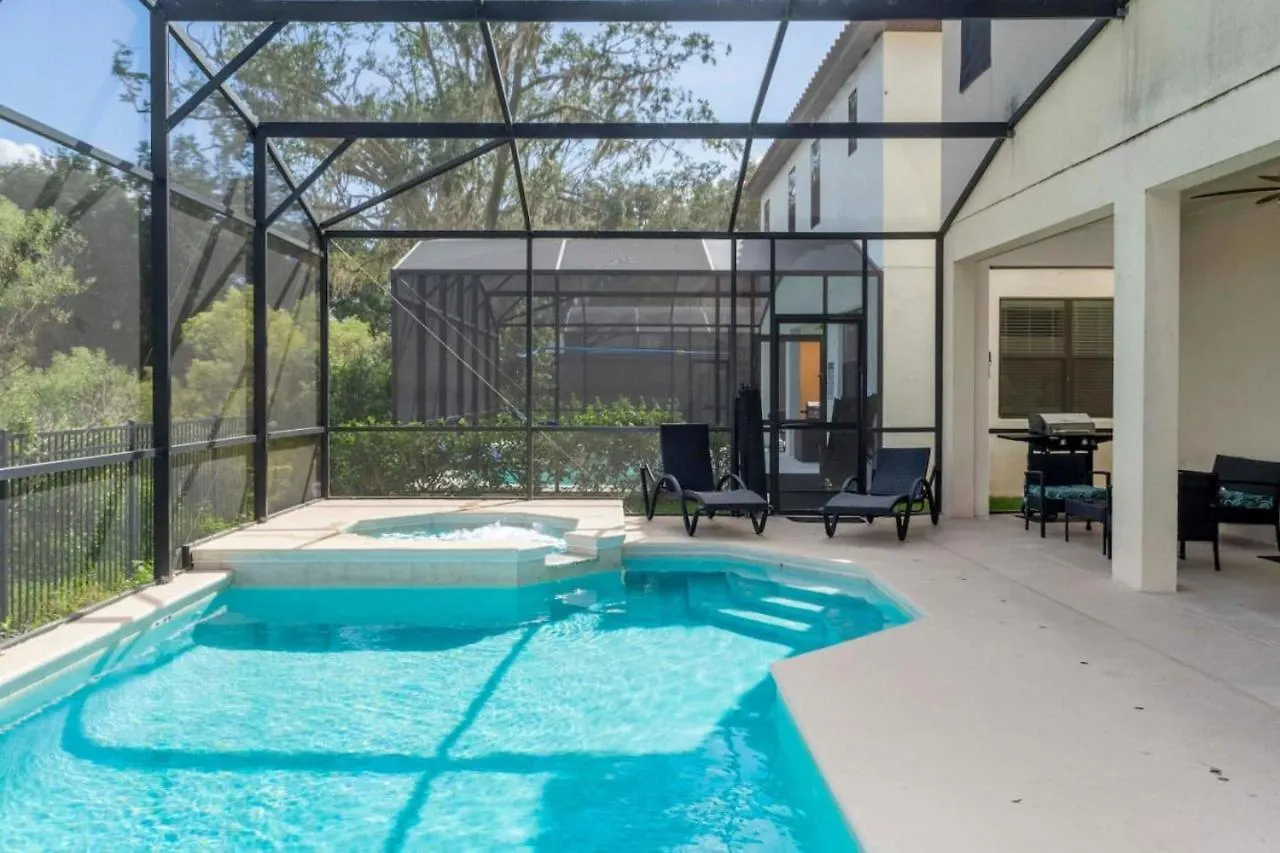 Renovated House In Near Villa *