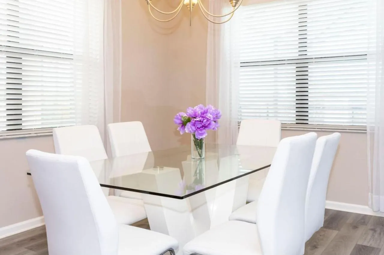 Renovated House In Near Villa Kissimmee