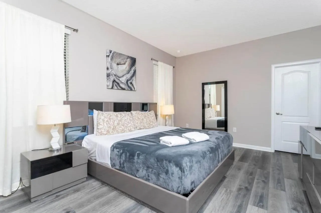 Renovated House In Near Villa Kissimmee
