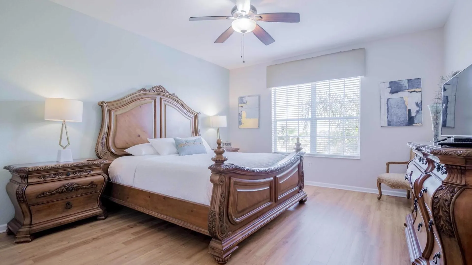 Beautiful Vista Cay View Classic Near To Theme Parks & Walk To The Convention Center *