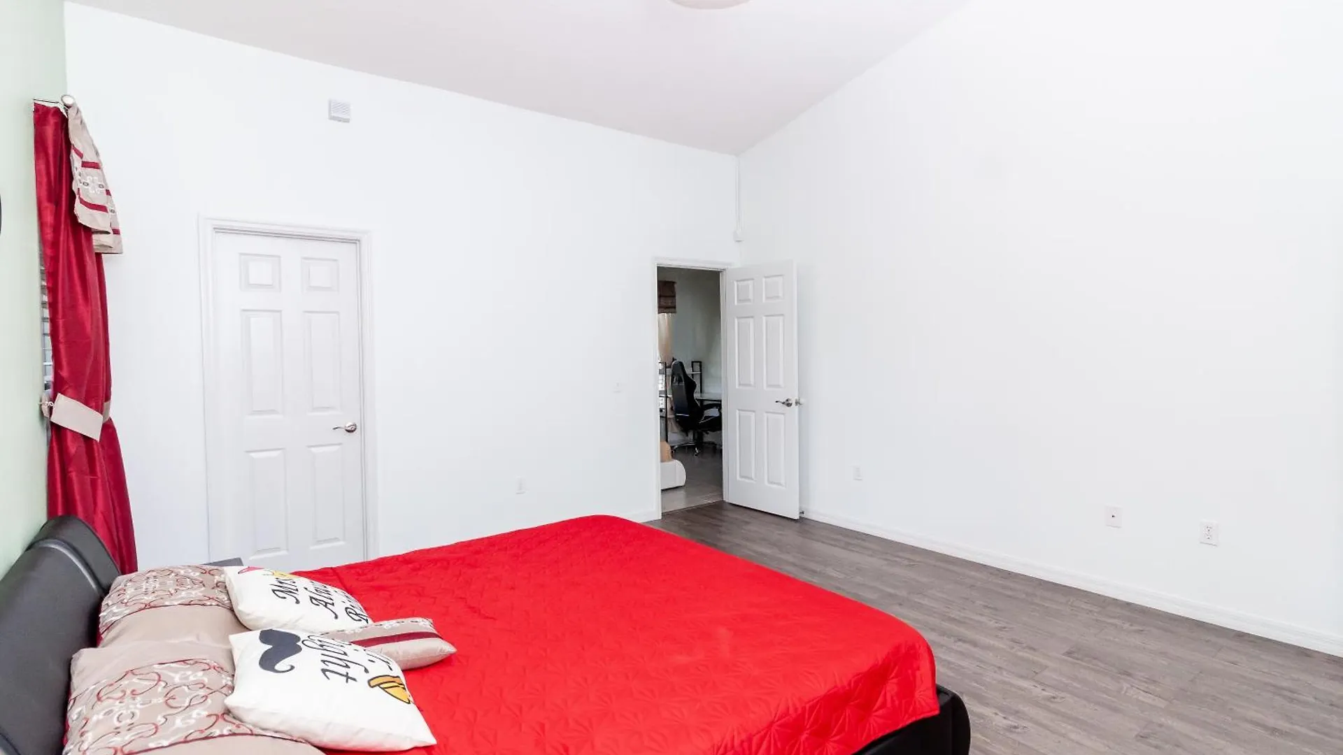 Villa Beautiful Fully Furnished 2-bedroom Luxury Kissimmee