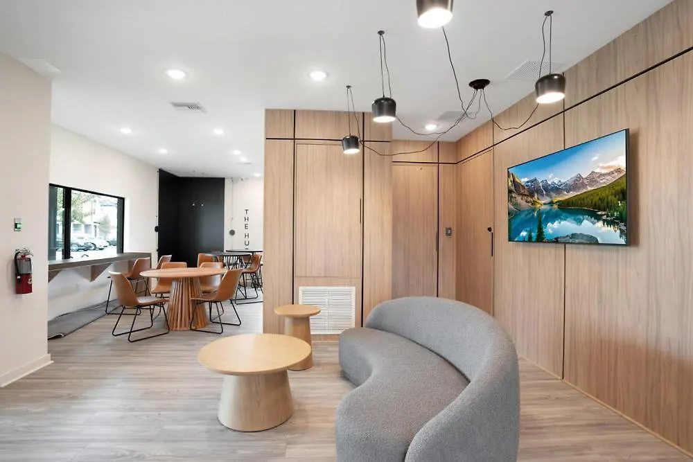 Luxury Near And Universal Holiday home