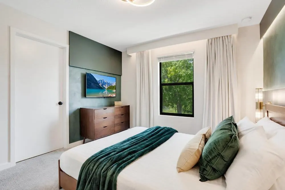 Luxury Near And Universal Holiday home *