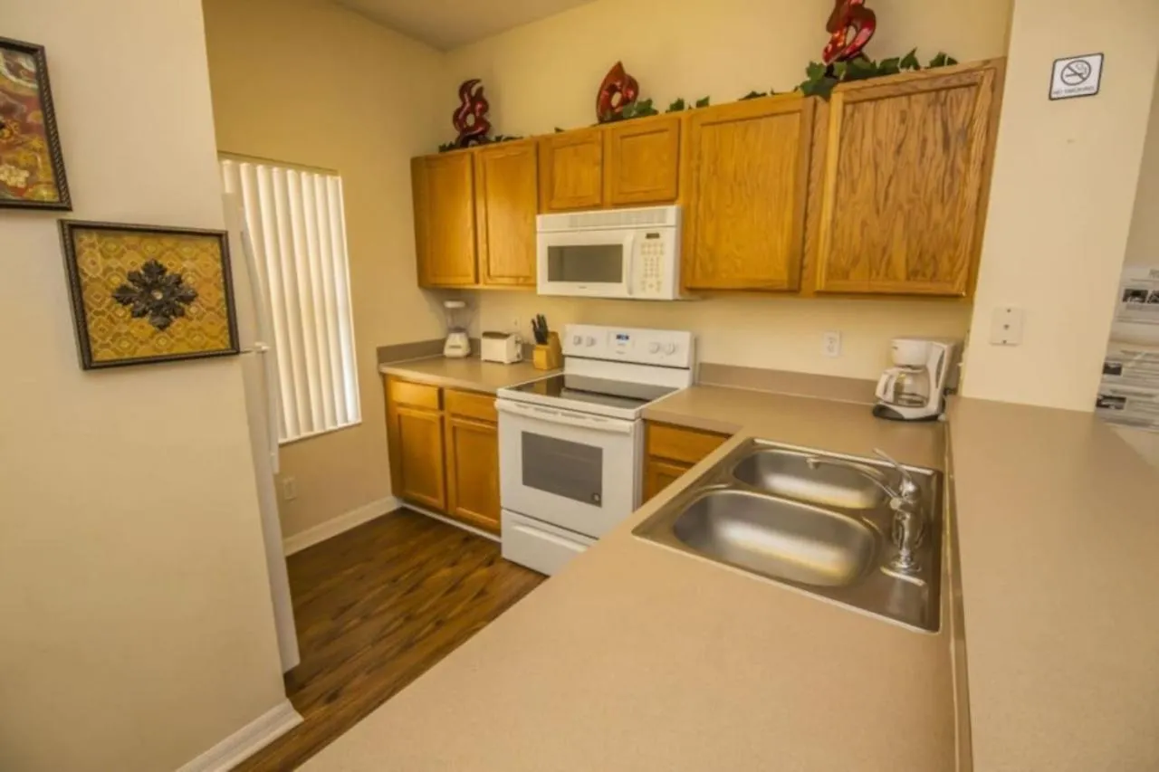 3 Bed Emerald Island Townhouse Near Villa Kissimmee