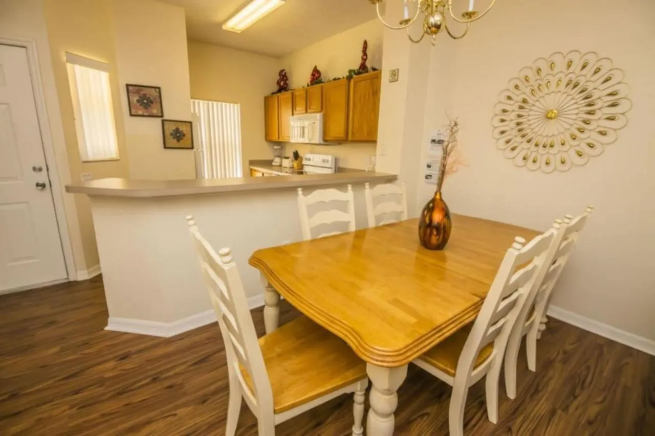 3 Bed Emerald Island Townhouse Near * Kissimmee