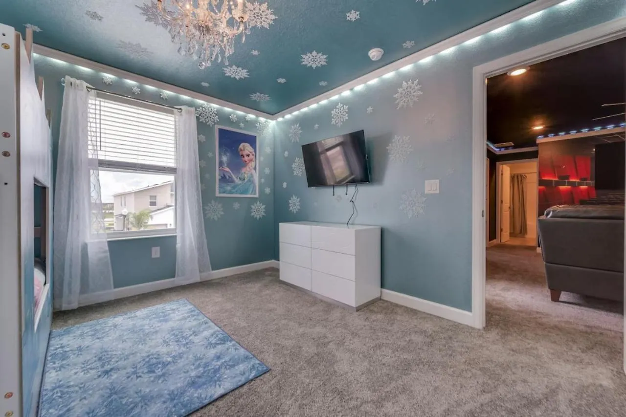 Holiday home 9 Bedroom Family Friendly Retreat -champions Gate Kissimmee