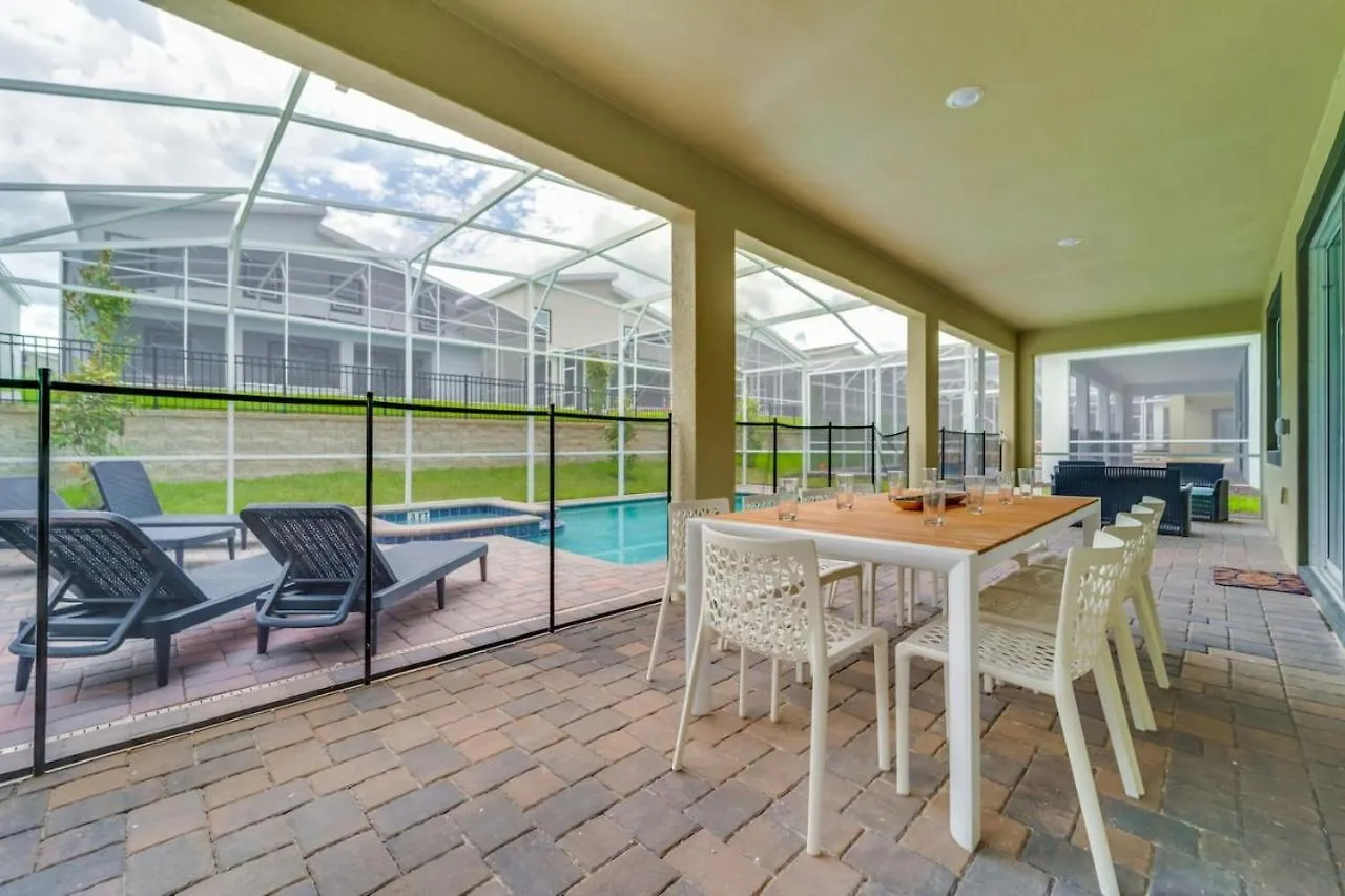 9 Bedroom Family Friendly Retreat -champions Gate Holiday home
