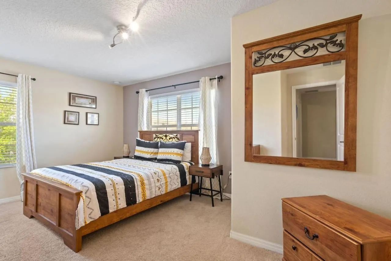 Holiday home 5 Bedroom 4 Bathroom Storey 4908ct Kissimmee