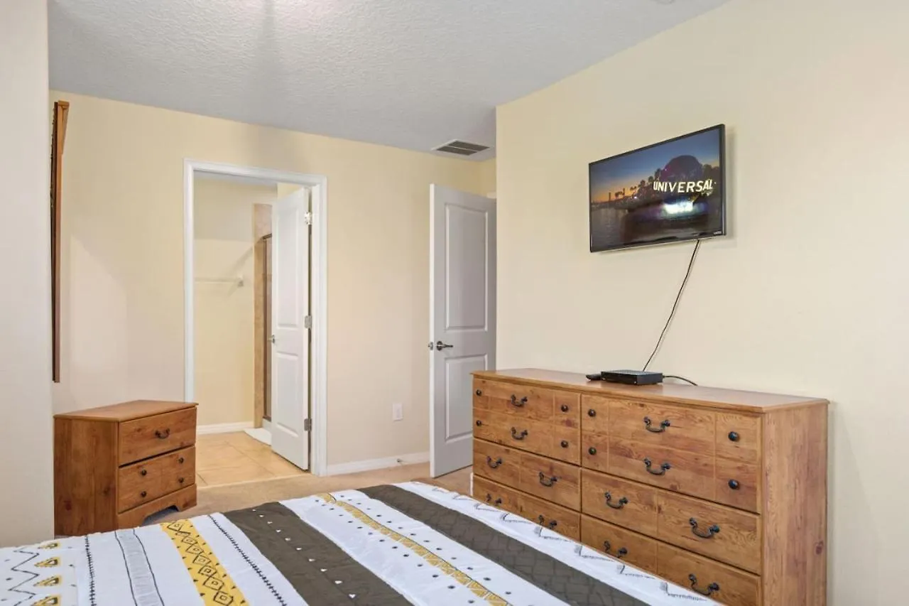 5 Bedroom 4 Bathroom Storey 4908ct Holiday home *