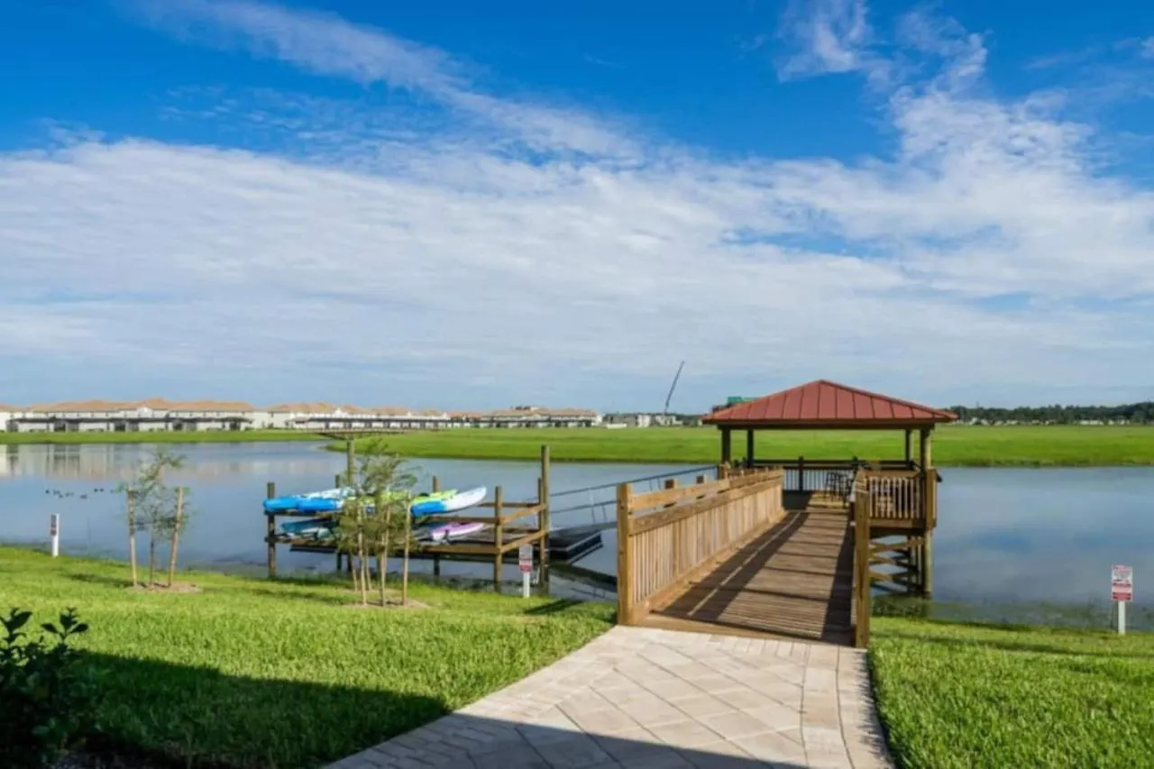 5 Bedroom 4 Bathroom Storey 4908ct Kissimmee