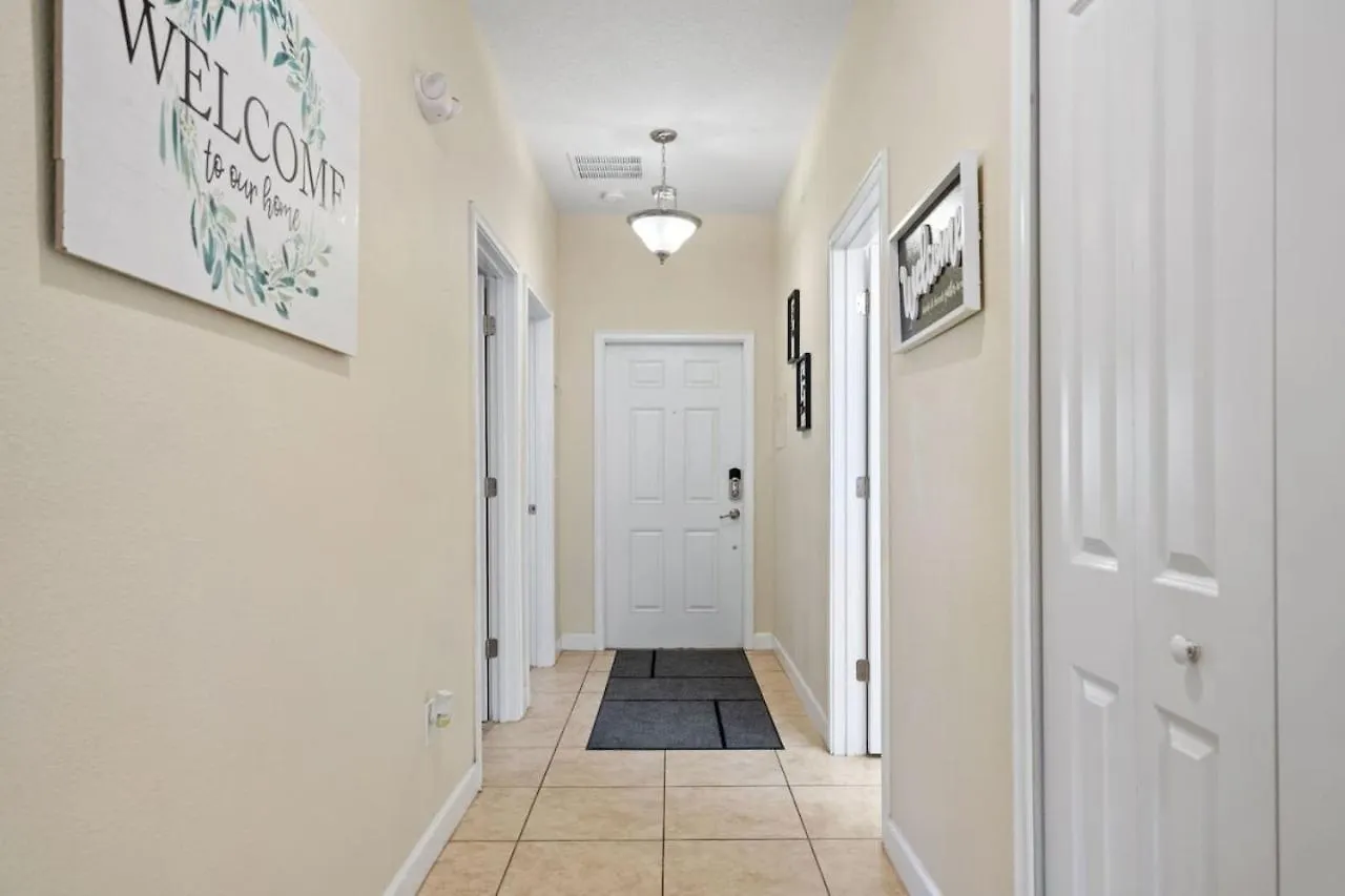 5 Bedroom 4 Bathroom Storey 4908ct * Kissimmee