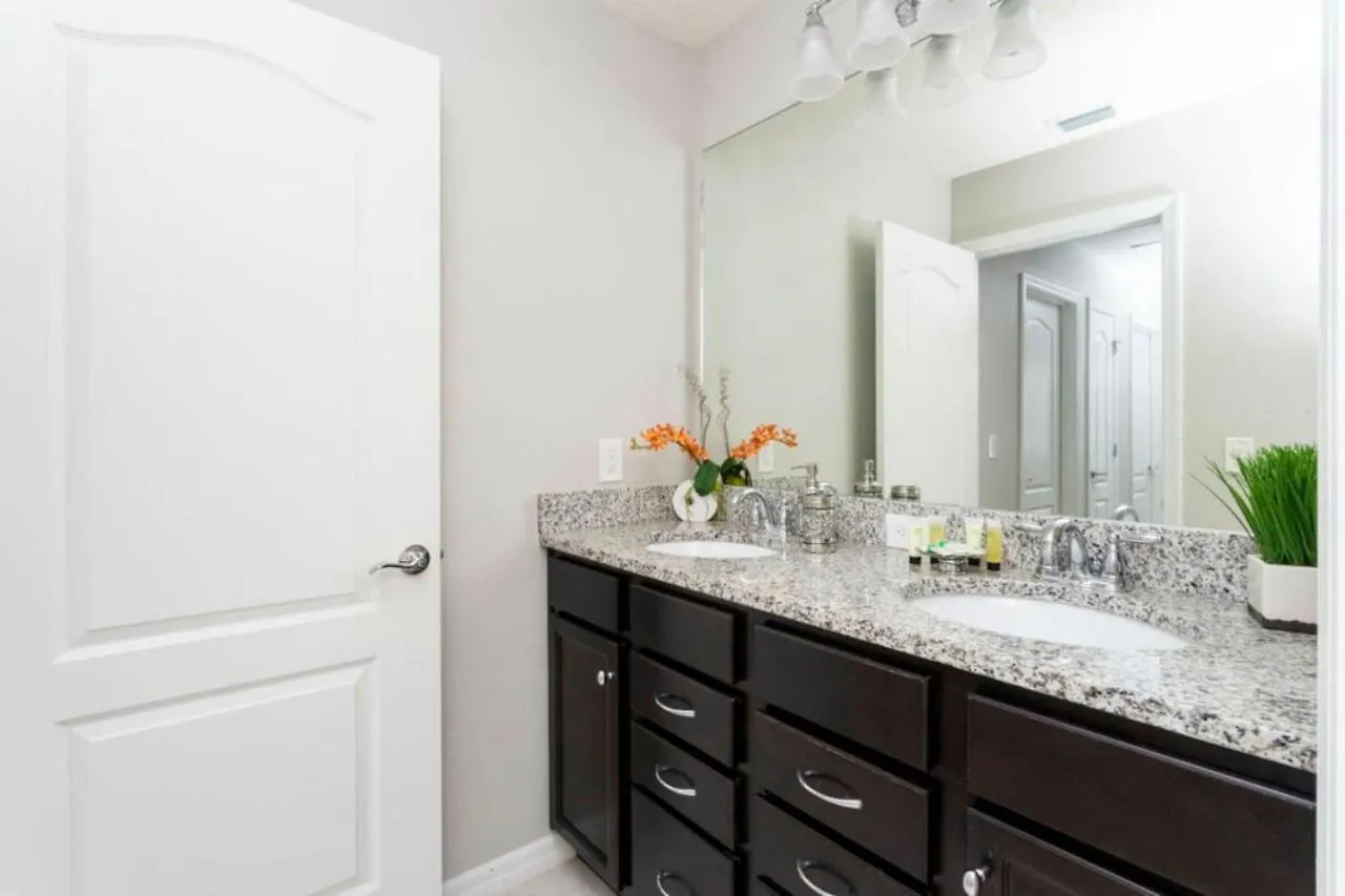5 Bedroom 5 Bathroom Windsor At Westside 8900al Holiday home Kissimmee