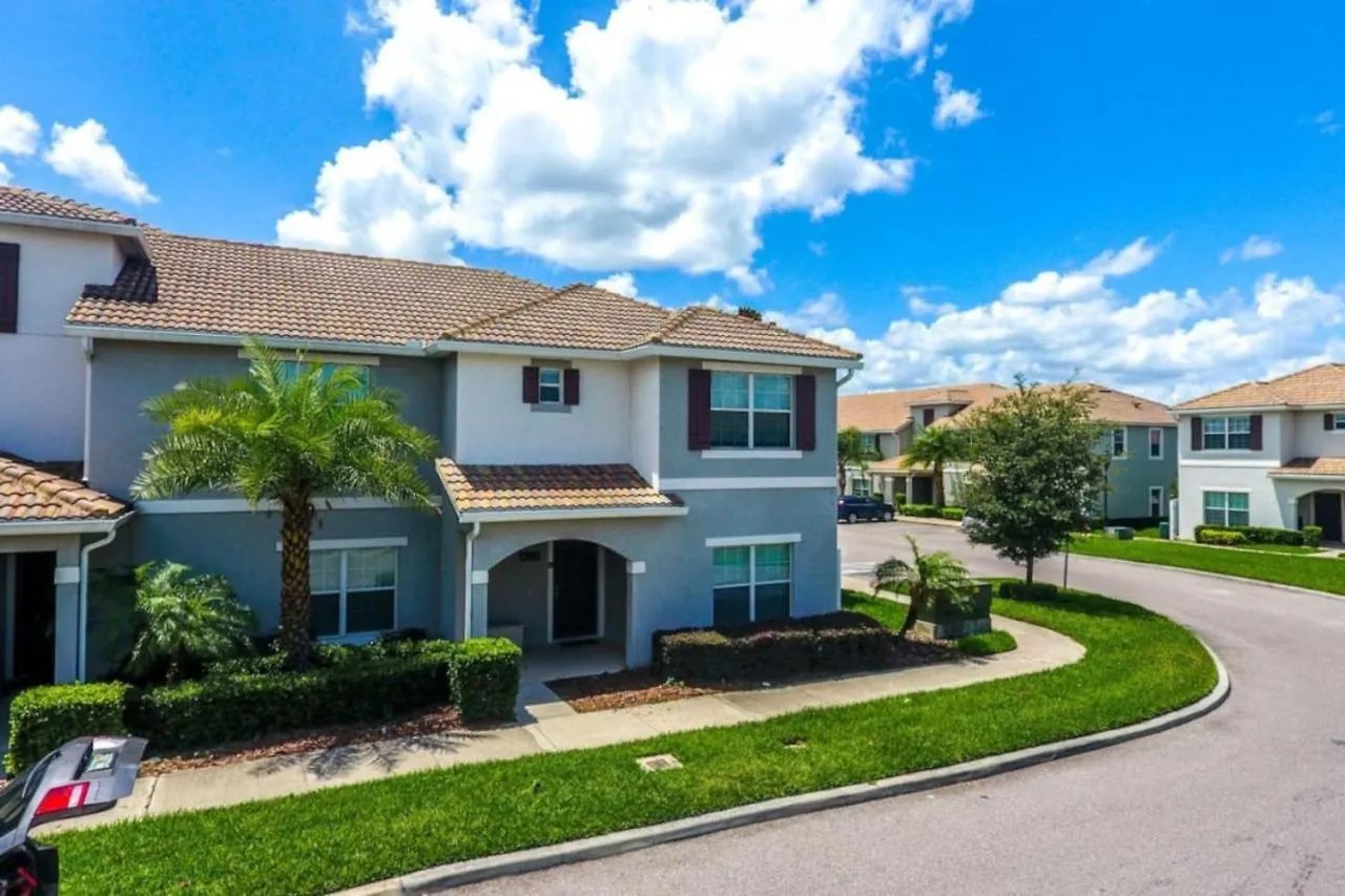 5 Bedroom 4 Bathroom Storey 4908ct * Kissimmee