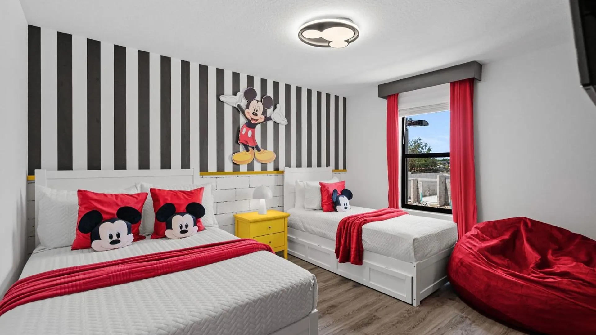 3 Bedrooms- 3 Bathooms- The Hub 3257 Ed Holiday home Kissimmee