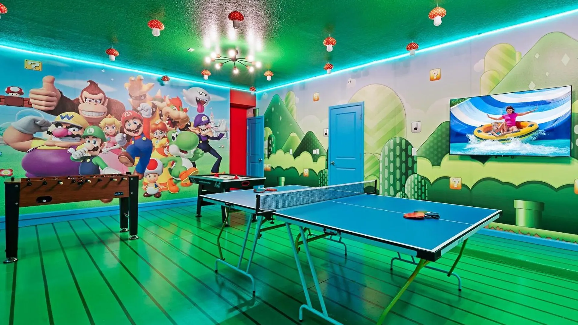 Holiday home Luxury Family With Private Pool Hot Tub Cinema & Games *