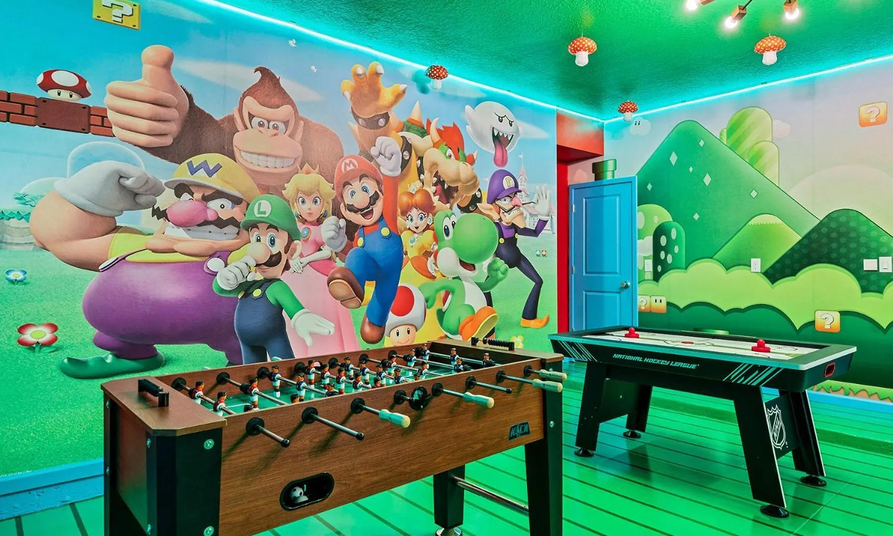 Luxury Family With Private Pool Hot Tub Cinema & Games