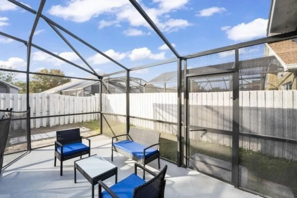 Retreat With Heated Pool In A Serene Community