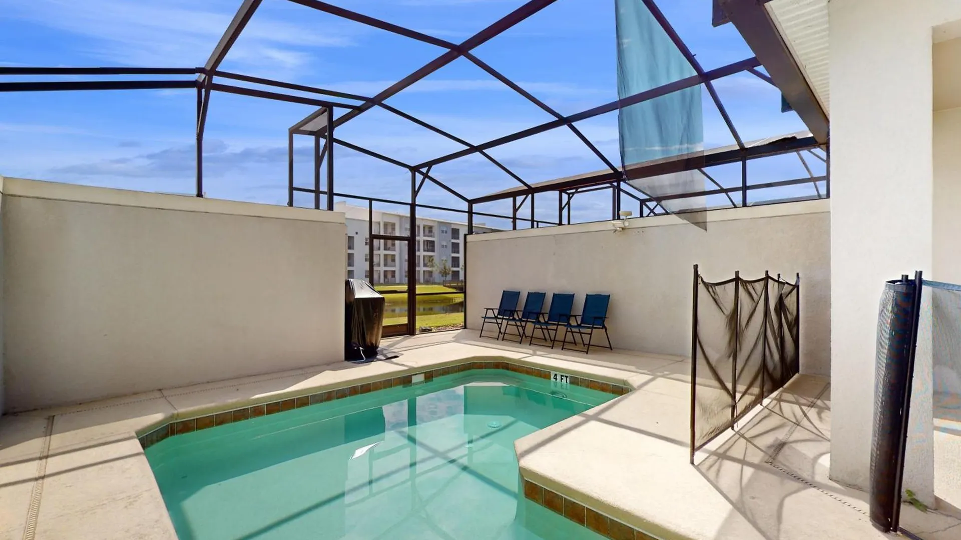 Storey Gem Holiday home *