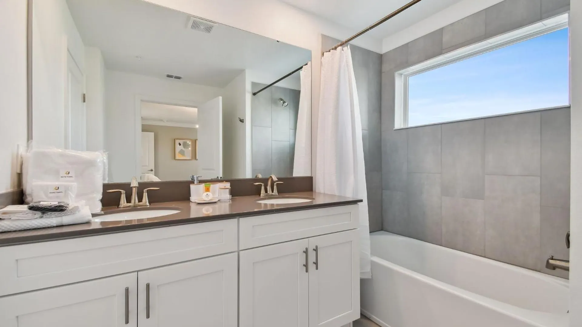 2493 Storey ☆ Piscina Privativa ☆cama King ☆4bd/3ba *