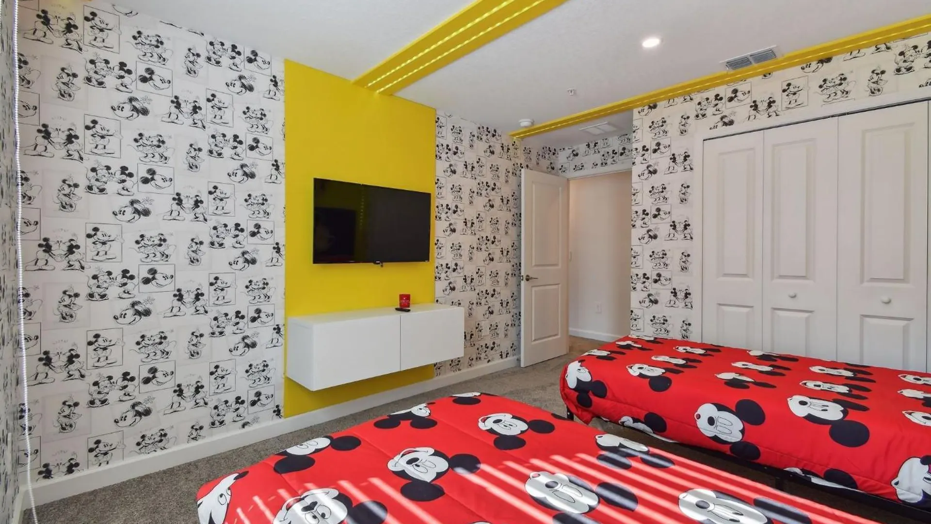 2493 Storey ☆ Piscina Privativa ☆cama King ☆4bd/3ba *