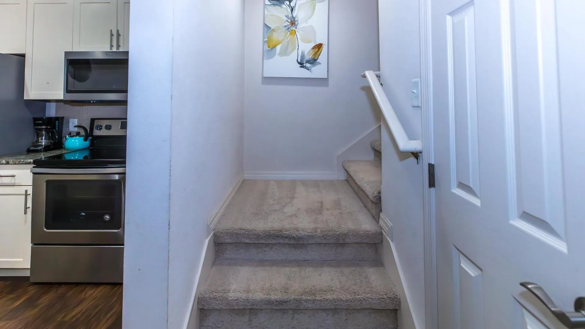 Elegant, Spacious 3bedroom Near Attractions Hot Tub Pool & Gym *