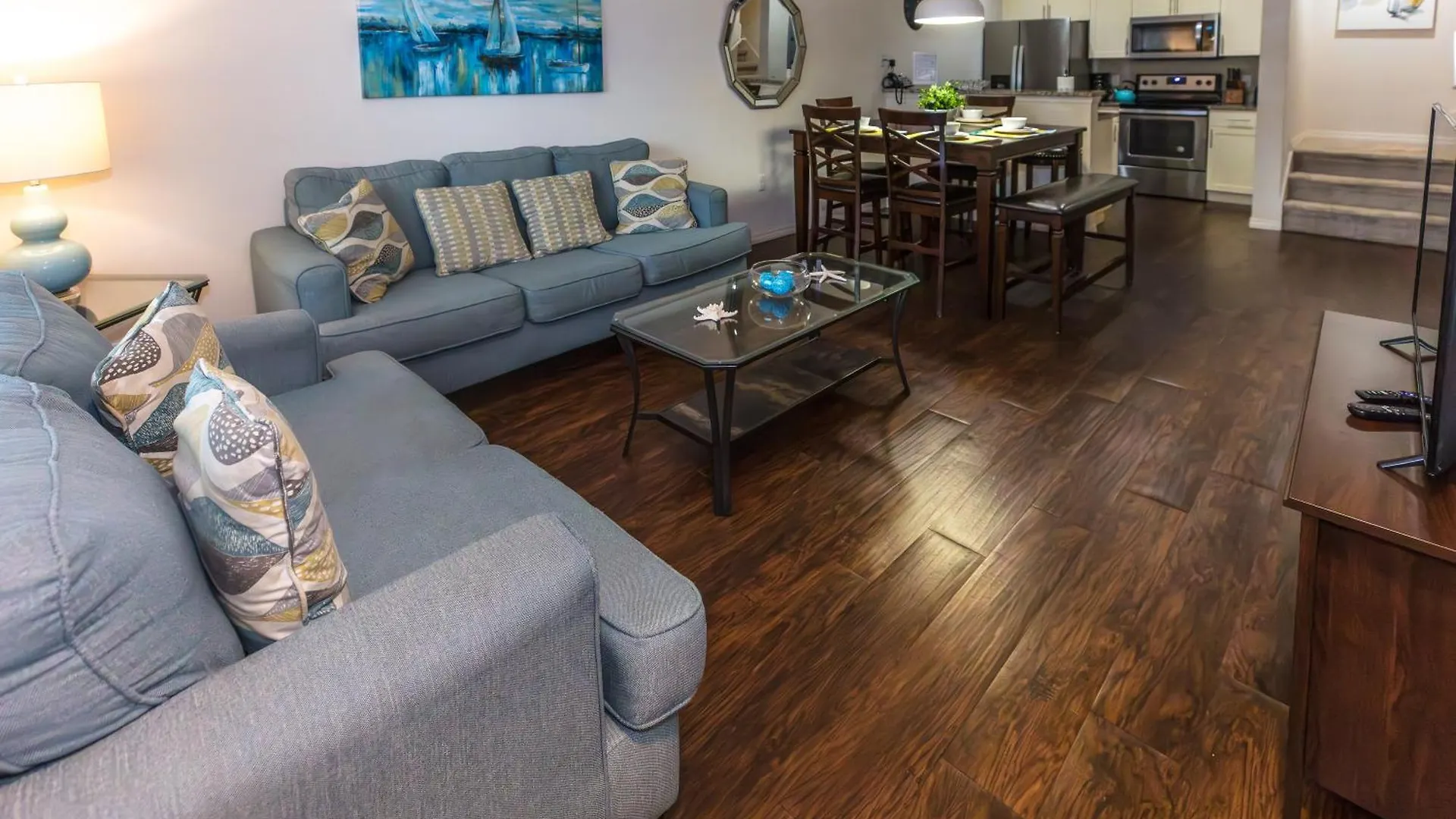 Elegant, Spacious 3bedroom Near Attractions Hot Tub Pool & Gym Kissimmee