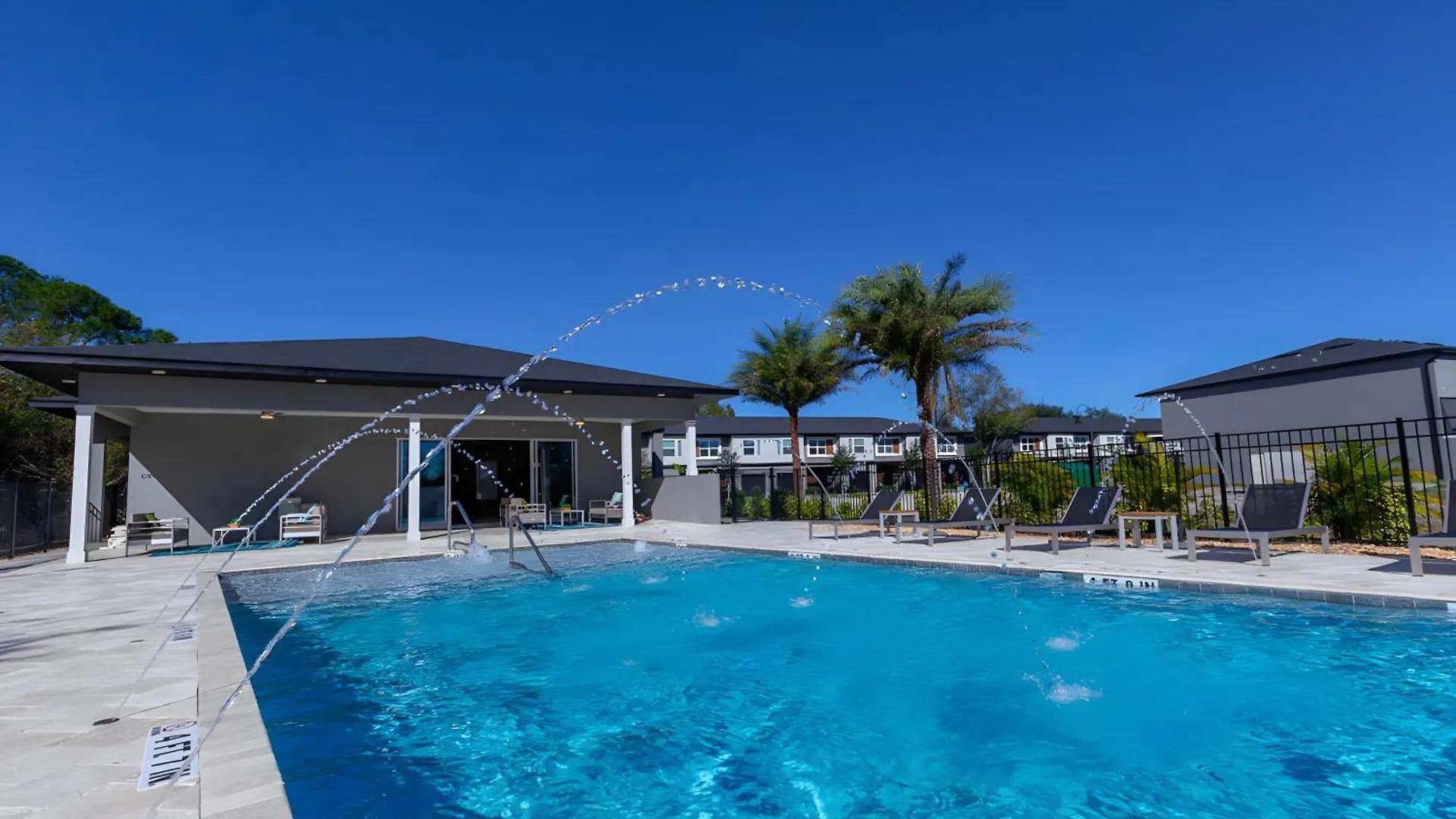 Dluxx Townhouse With Splash Pool At Le Reve 1144 Holiday home