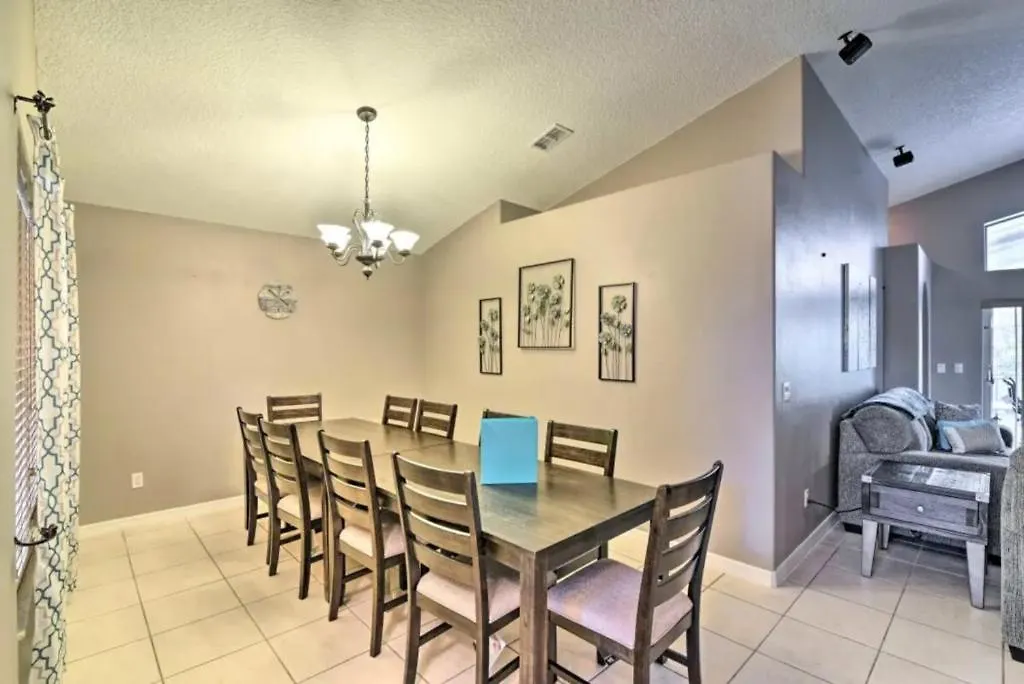 4 Bed In Kissimmee, Orlando