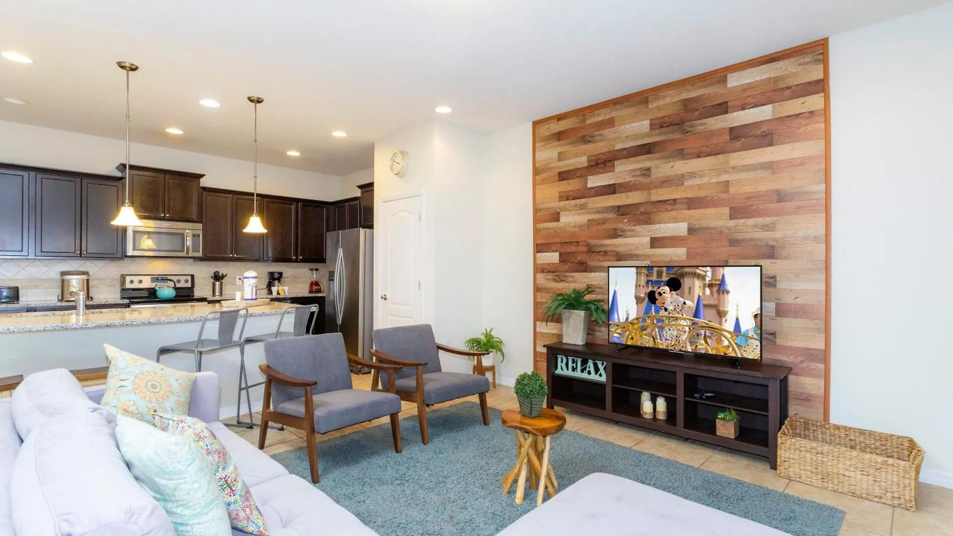Windsor At Westside 305 By *