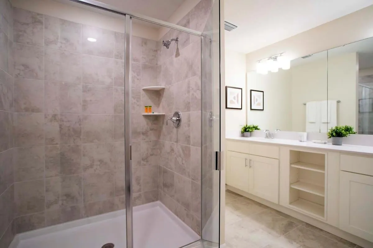 Luxurious 2 Bd Close To @ Storey 204p Kissimmee