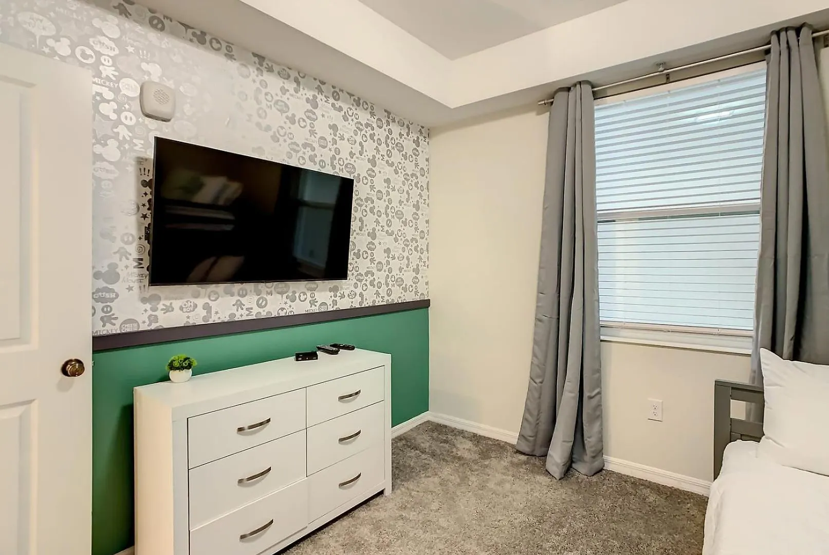 - Storey 428 Kissimmee