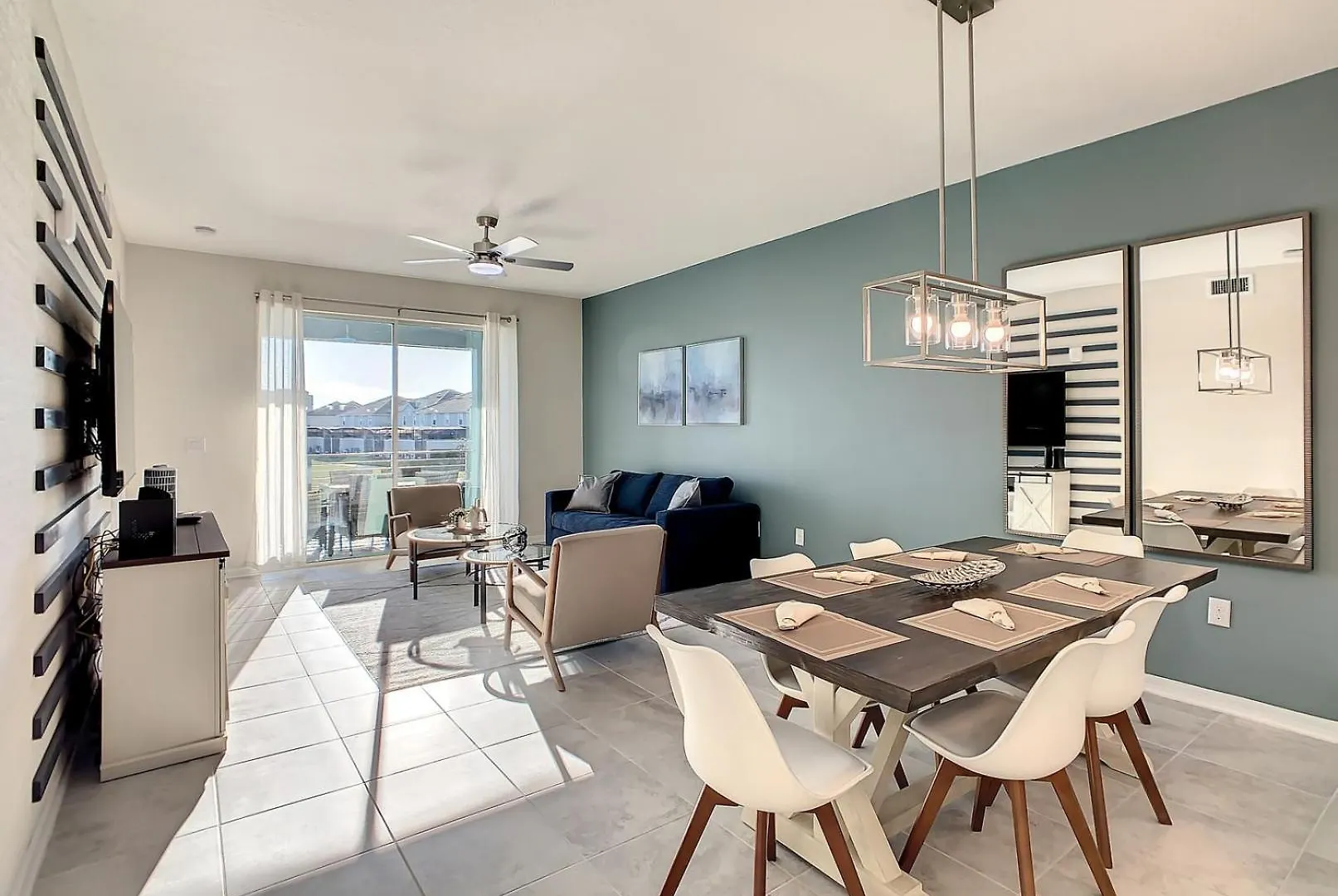 - Storey 428 * Kissimmee