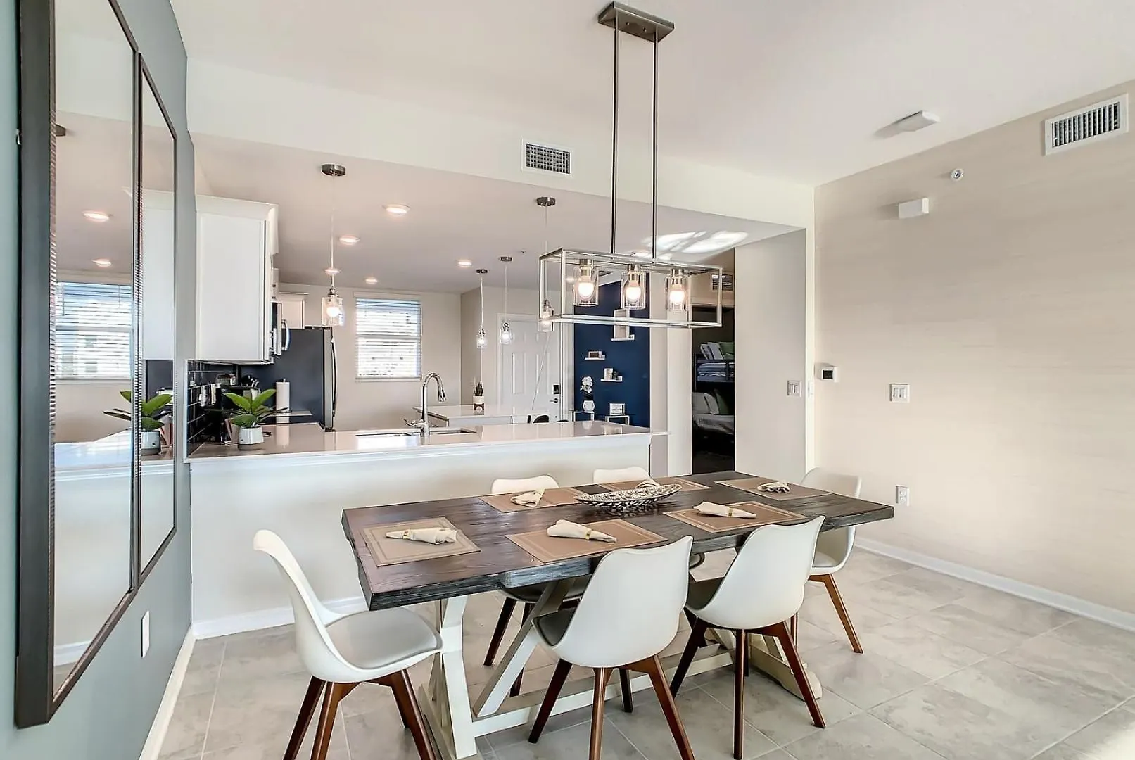 Apartment - Storey 428 *