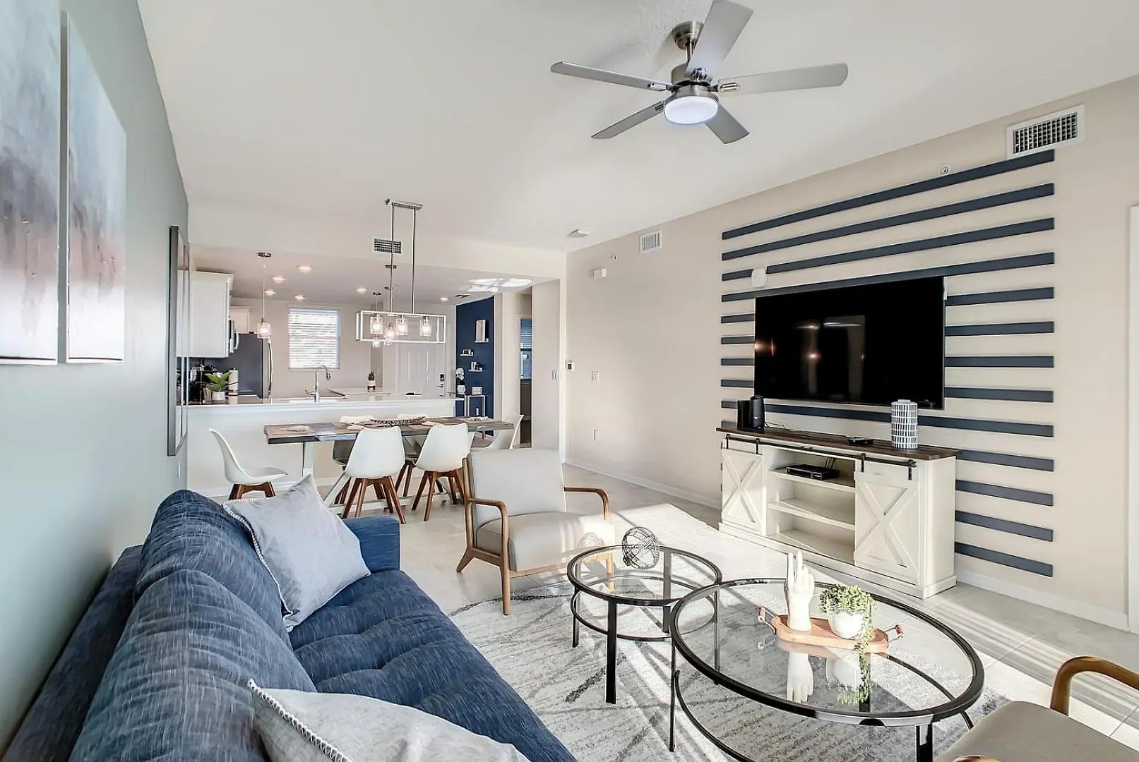 - Storey 428 * Kissimmee