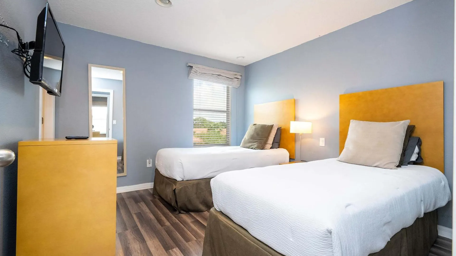 Cozy 2bd & Jacuzzi Close To At Encantada 3029