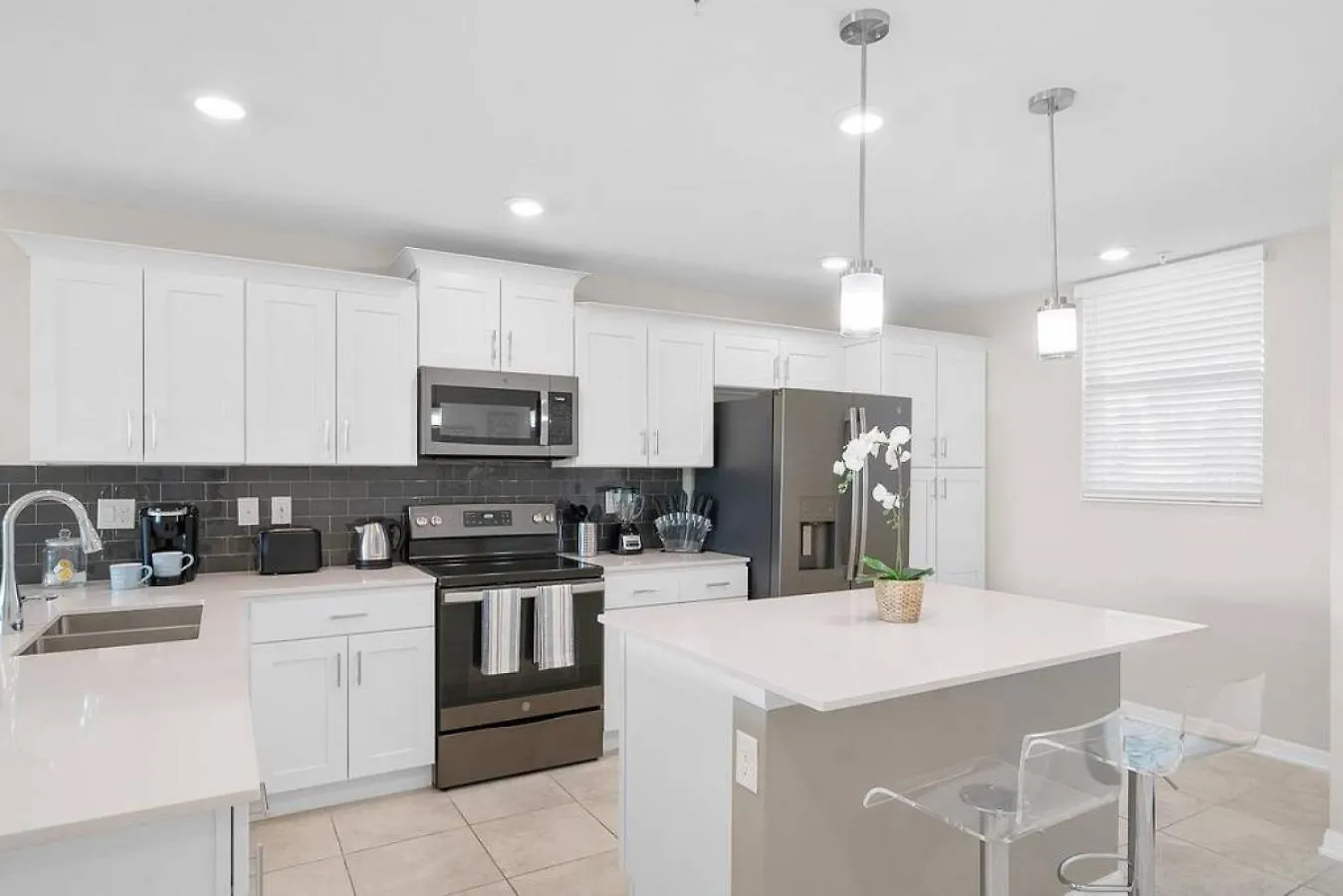Apartment Modern Storey Orlando 3141-105 *