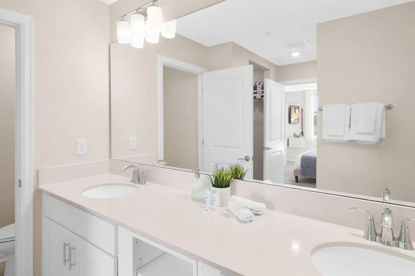 Apartment Modern Storey Orlando 3141-105 *