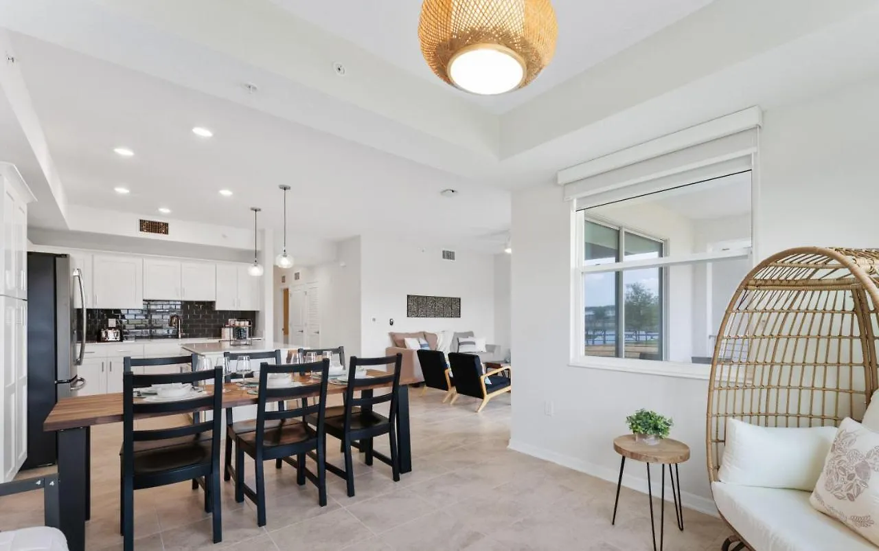 Brand New Lakeview Storey 3121-103