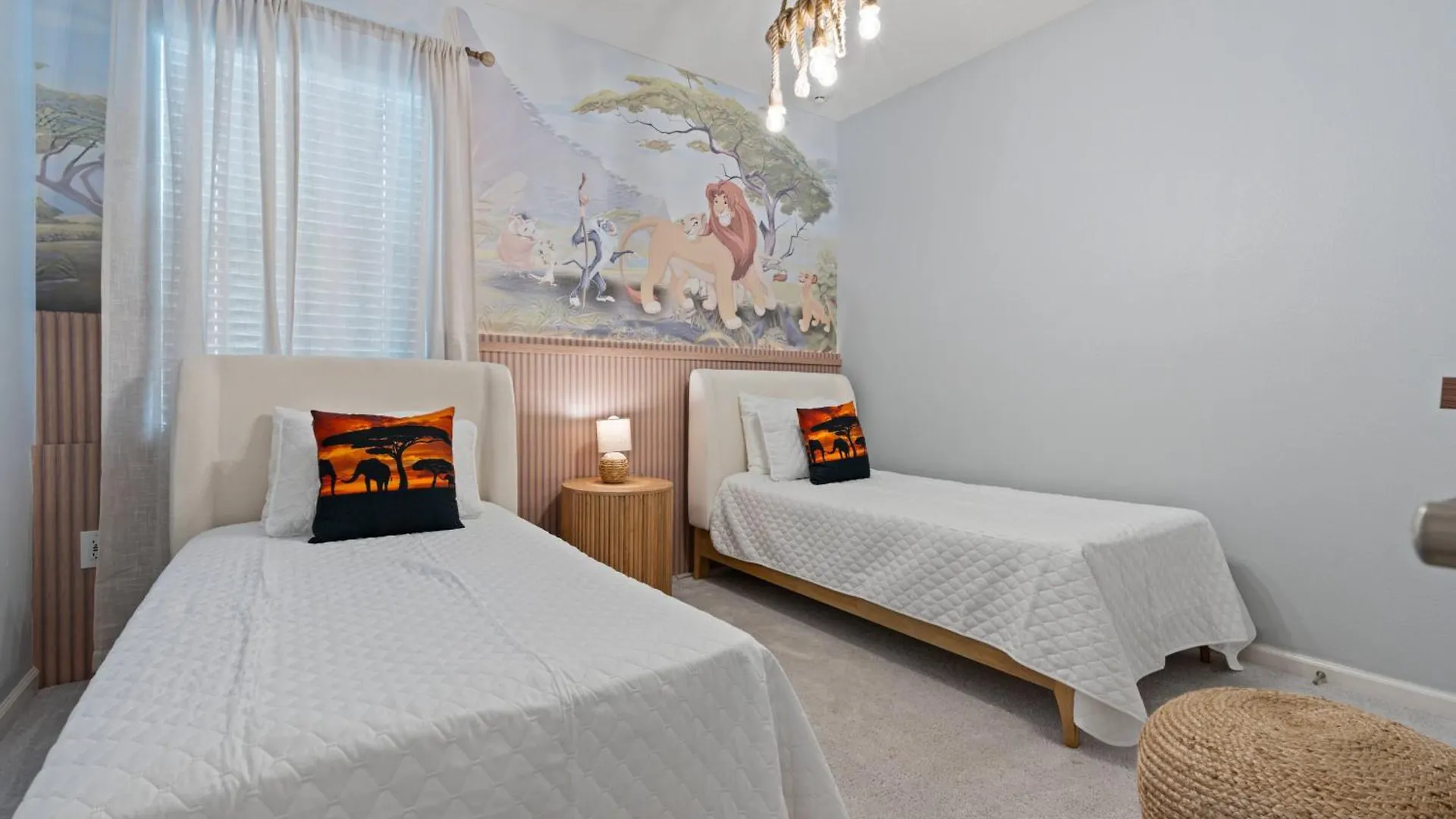 New 8 Bedrooms At Bella Vida Holiday home Kissimmee
