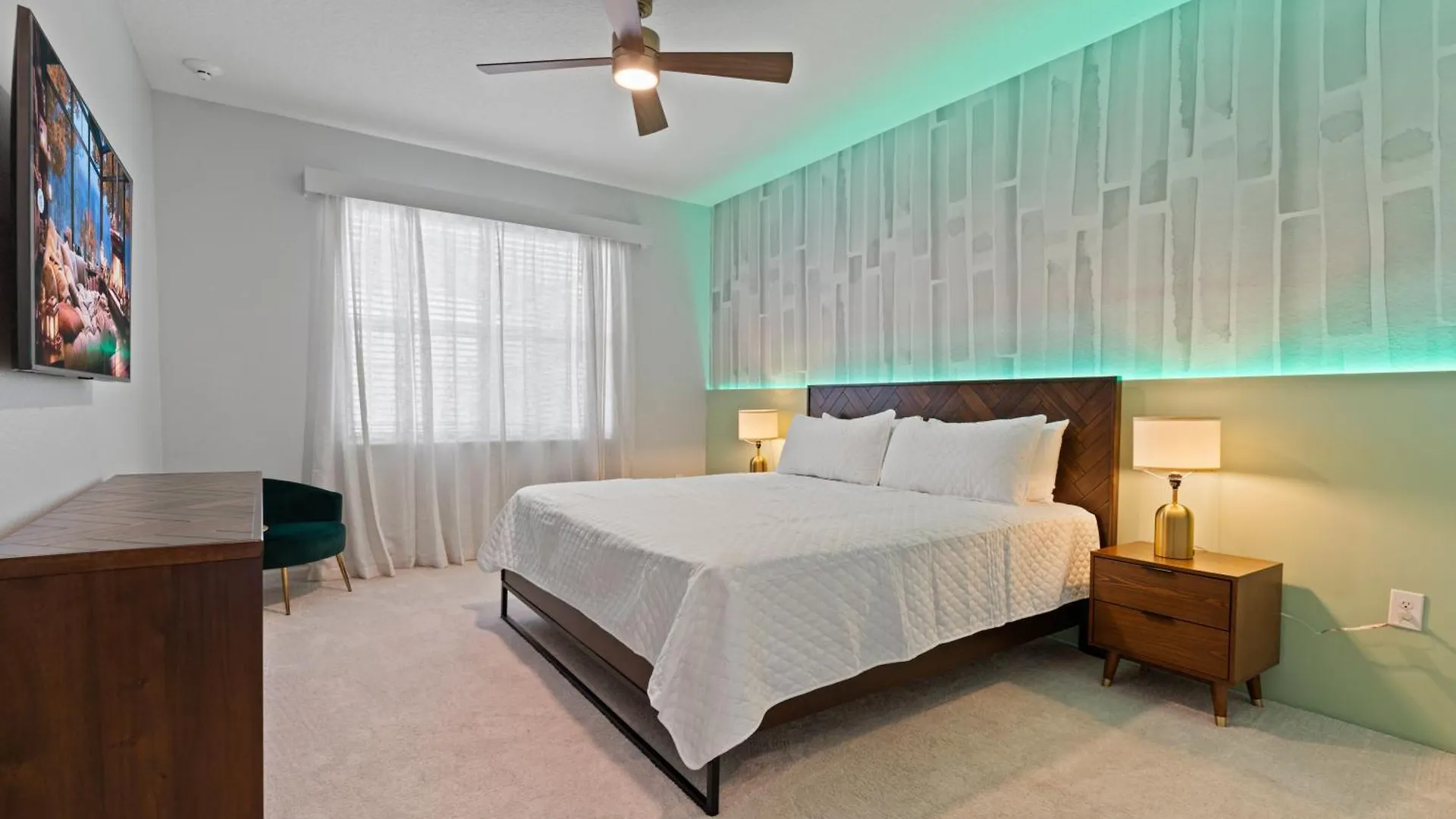 Holiday home New 8 Bedrooms At Bella Vida