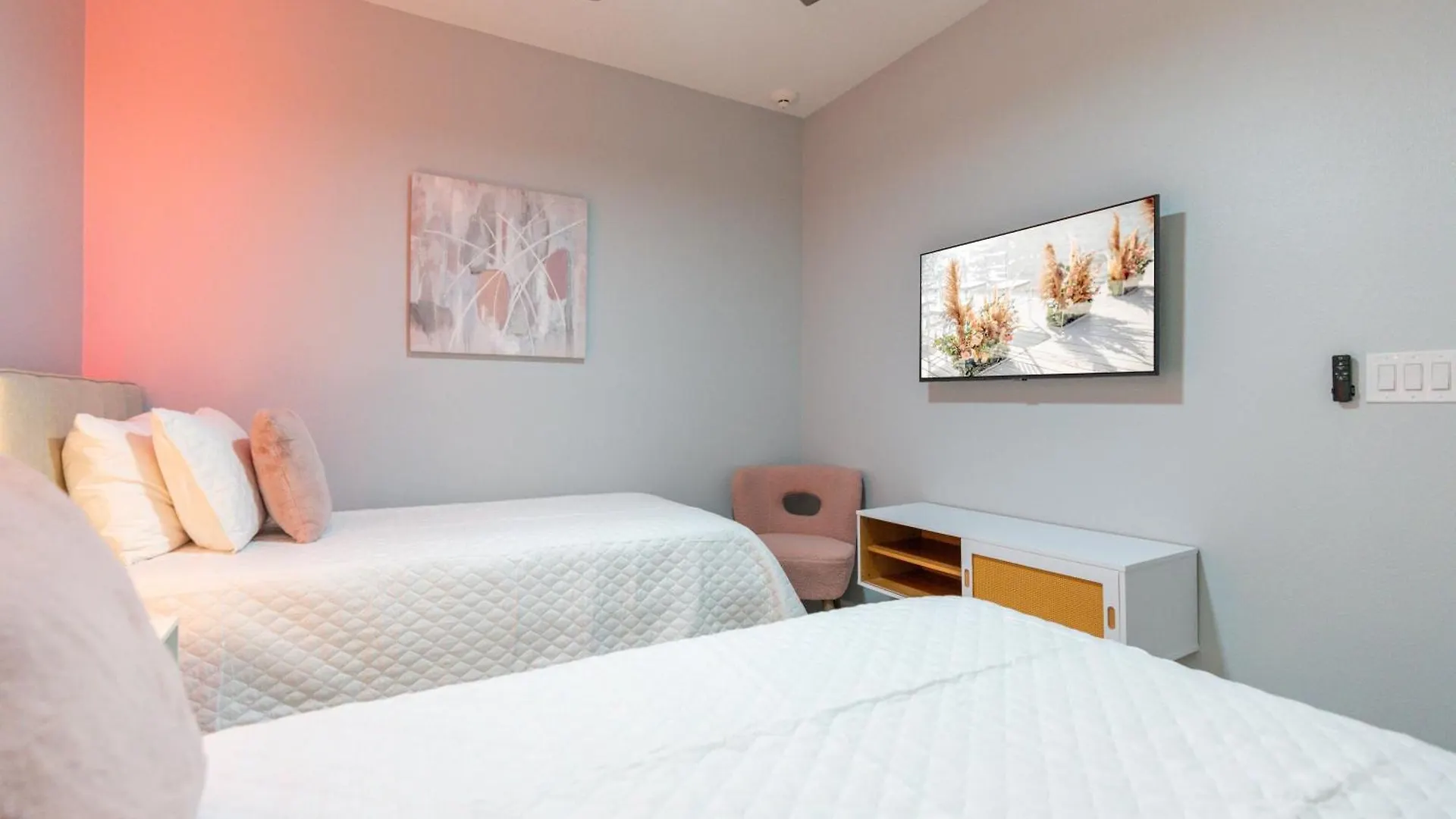 New 8 Bedrooms At Bella Vida Holiday home *