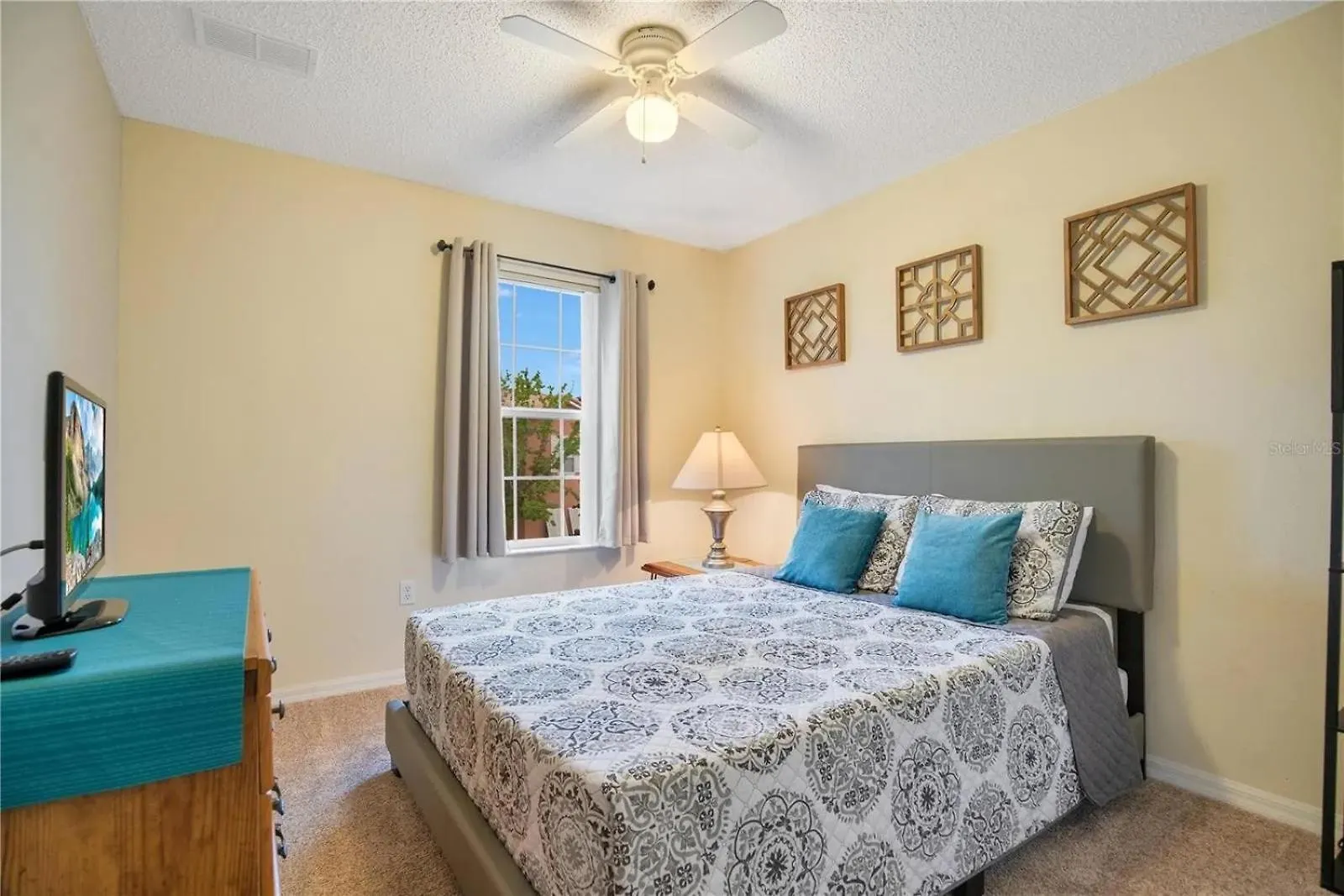 Ideal 3 Bedroom With Laundry Kissimmee