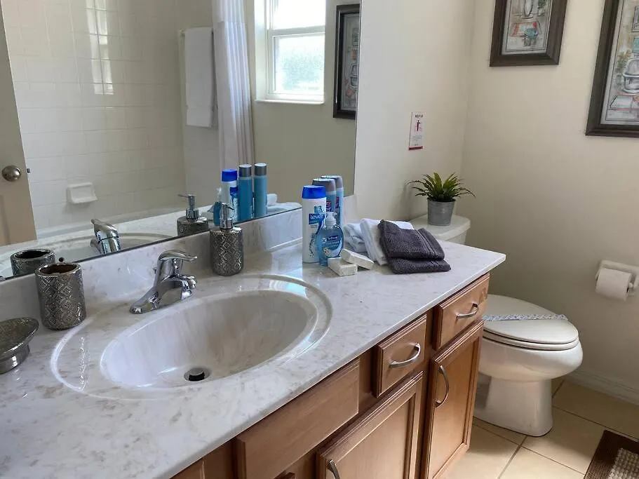Holiday home Elegant 4 Bedroom Getaway, Pvt Heated Pool, Spa, Game Room, Secure Gated Community-club House, Perfect Dream Vacation!
