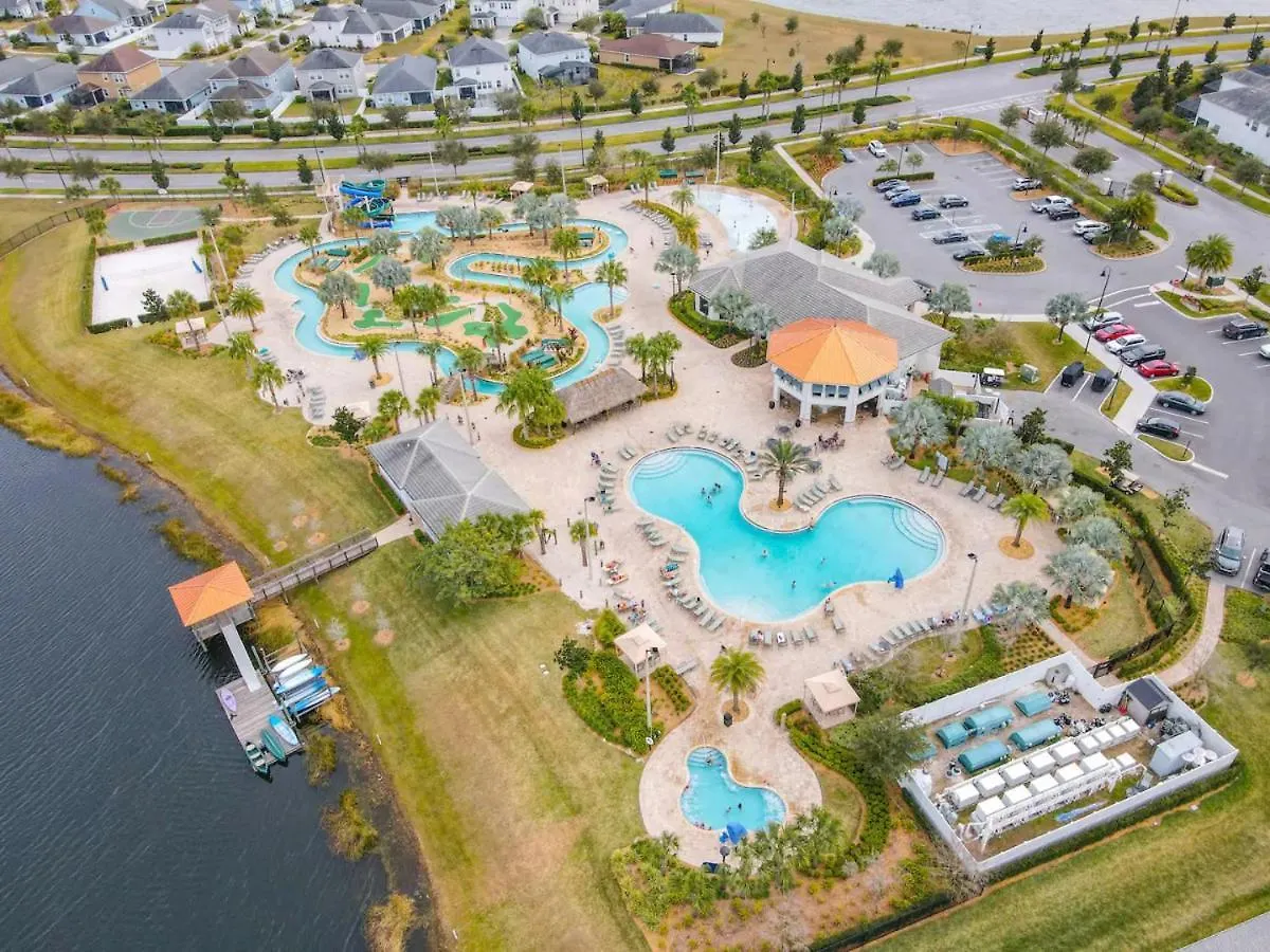 Bright And Modern 4br Home,pool,slides,by Holiday home Kissimmee